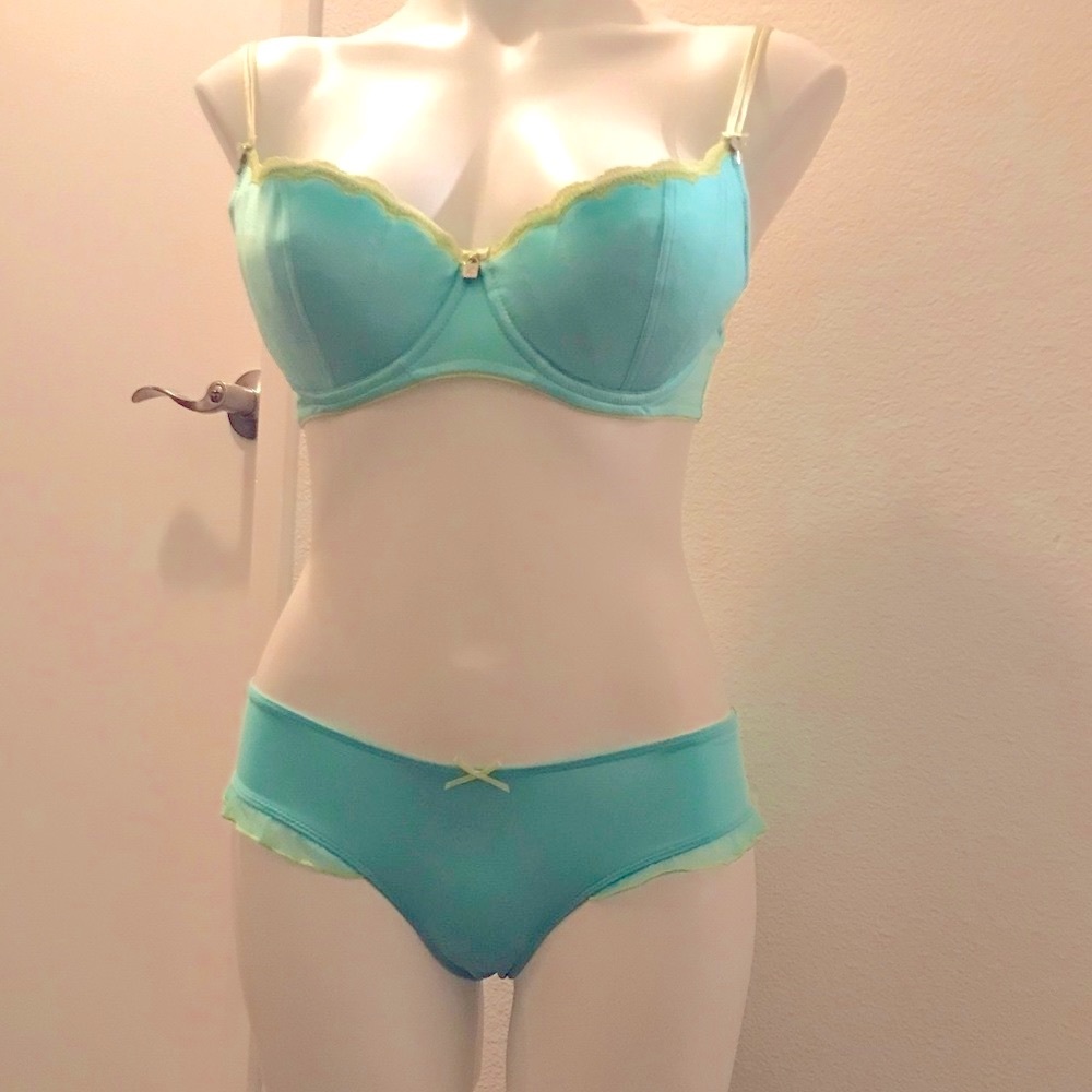 “Bride to Be” Bra Set Lock & Keys - Picture 4 of 14